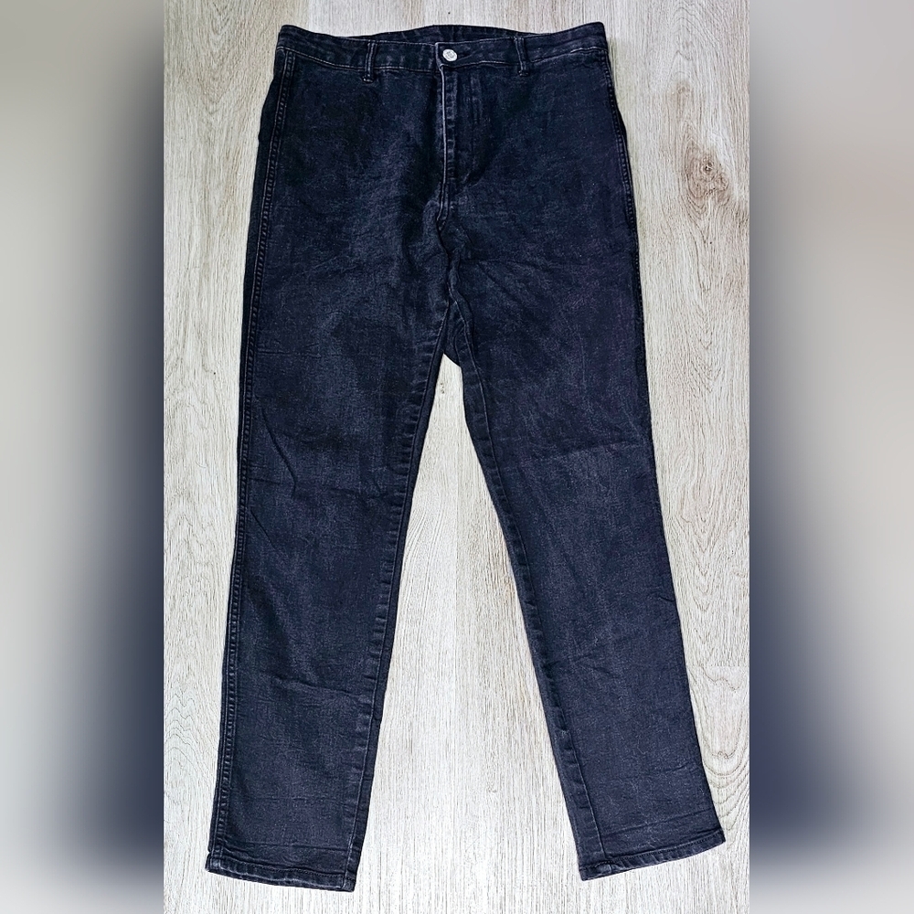 Size 31 H&M Black Skinny Ankle Jeans